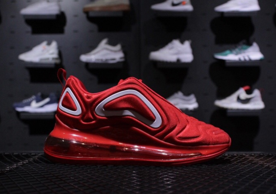 Nike 720 Rojas y Blancas